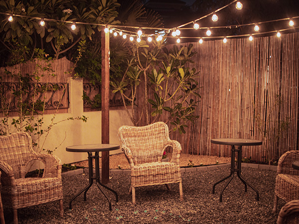 Hanging with poles or posts