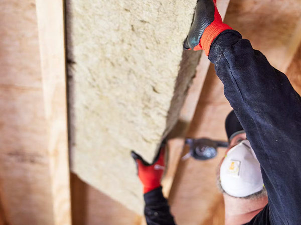 acoustic insulation installation